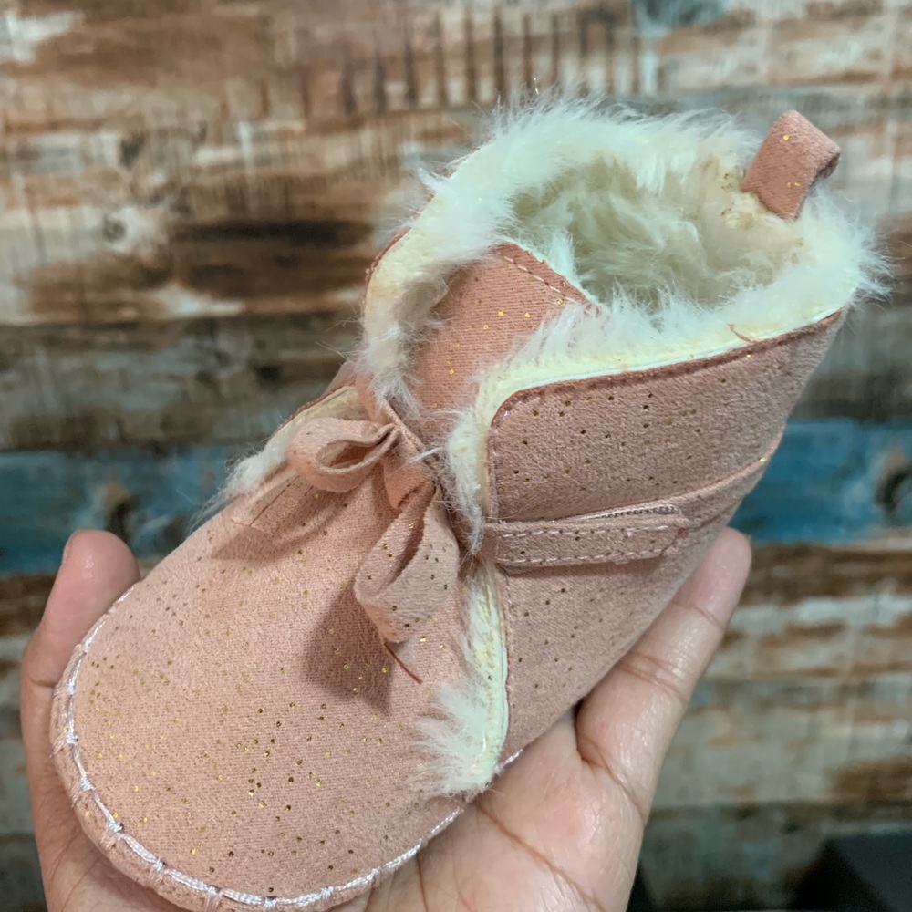 EUC 2 pairs of Old Navy baby girl boots 12-18 mos. - Picture 4 of 5